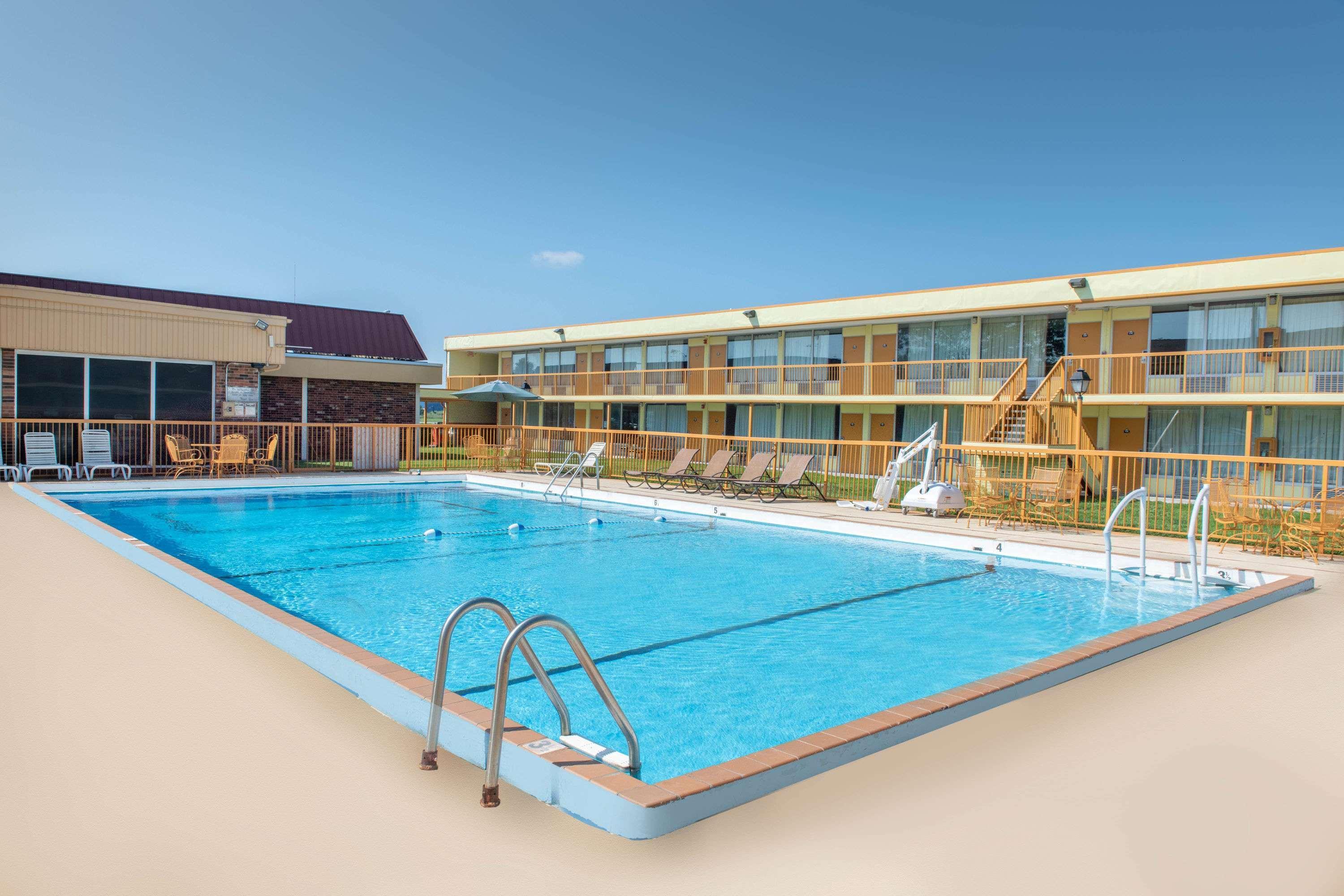 Days Inn By Wyndham Salem, Il Ngoại thất bức ảnh